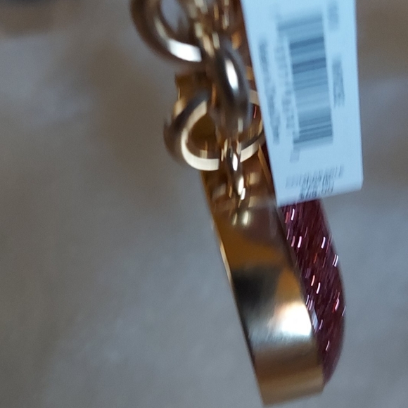 Signature Coach C Keychain - Picture 5 of 11